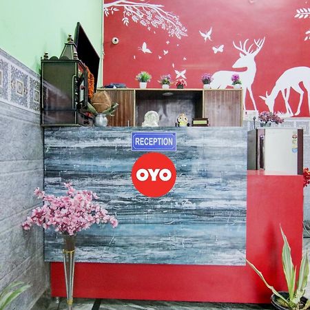 Hotel O S Palace Near Samaypur Badli Metro Station Delhi  Bagian luar foto