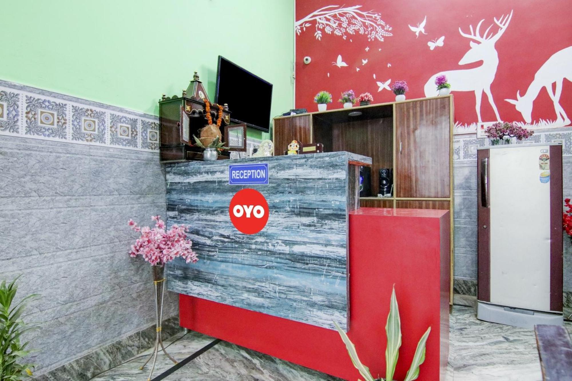 Hotel O S Palace Near Samaypur Badli Metro Station Delhi  Bagian luar foto